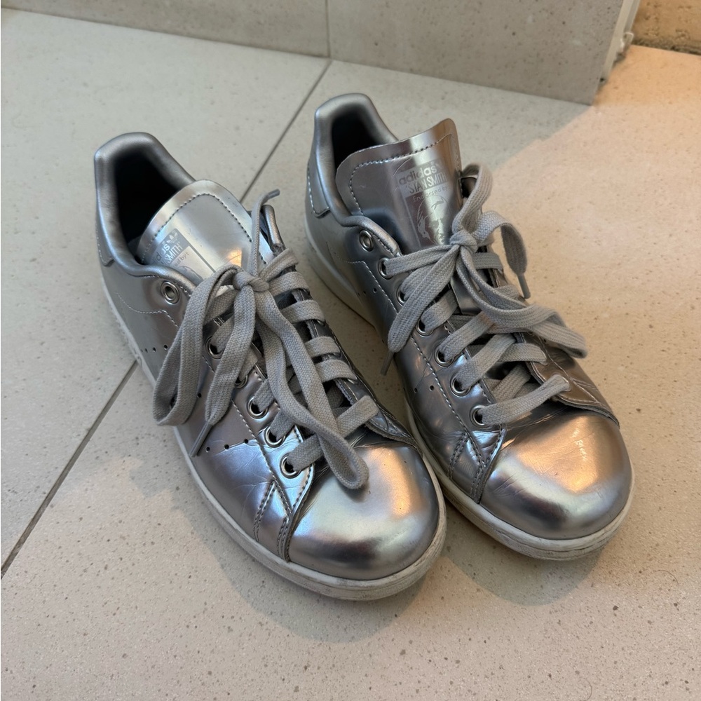 Silver Stan smith adidas sneakers